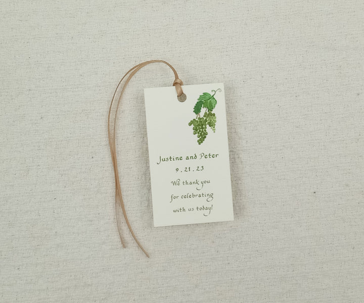Vineyard grapes favor tags